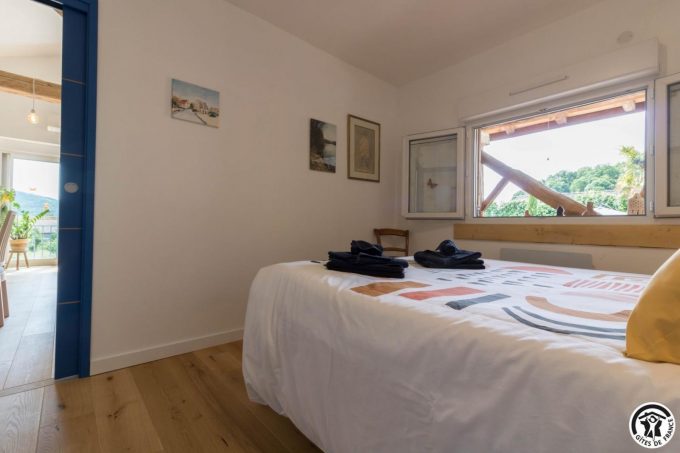 31G101699-e5391b22e93249488df1a9212fe181cd