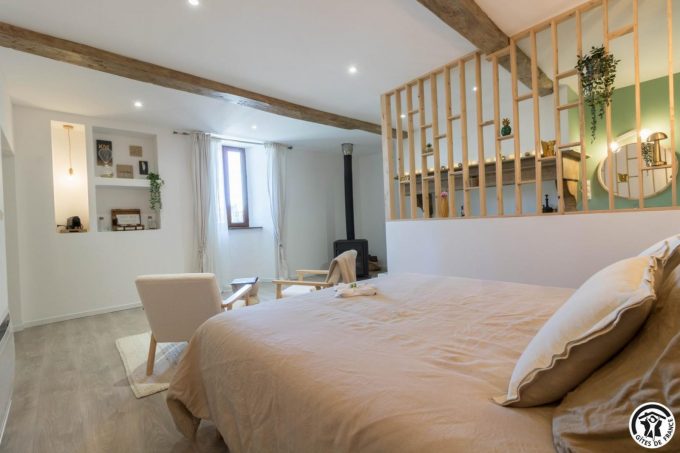 31G101704-13c302c434044f648f7a39cf44e71dcf