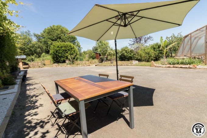 31G101704-4bfb51c156be4ea8abca3a9a5acdcd33