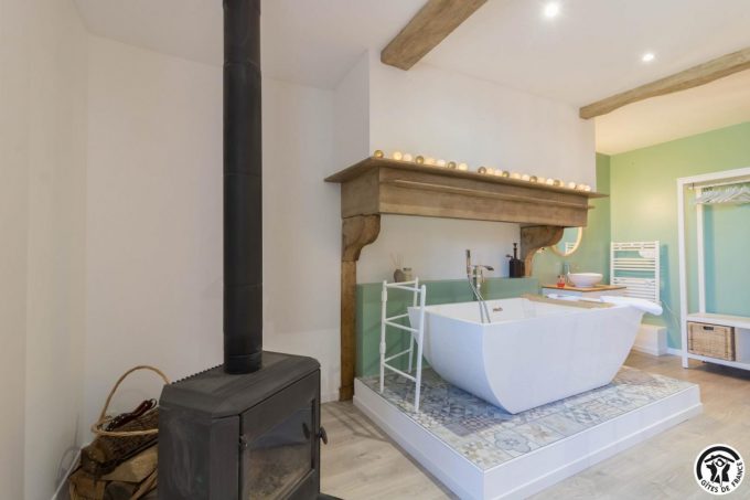 31G101704-de75e27954a043208f327046f58e7932