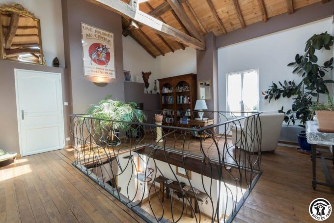 31G101706-63a7e5fd2b27489189e0190d7cbbd90c