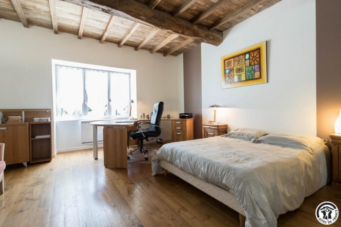 31G101706-7e82784f04054b498c94c0ff5fcb84fc