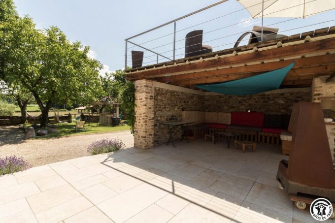 31G101706-9acbe030478e40f884c3fa2cd96c6f4b