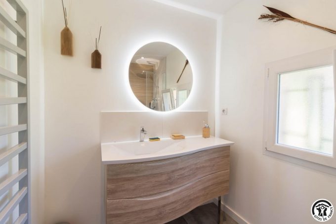 31G101708-3439723afb5940bb8f4701db07ac2330