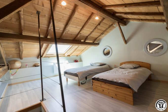 31G101708-74aff54e1c564a188203d56c10073674