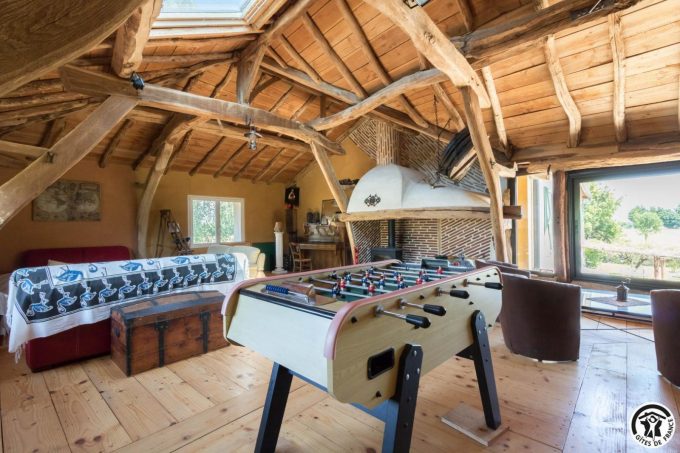 31G101708-e7b775a247a741349e35b8bf1bcf94ee