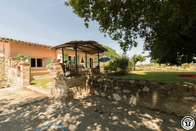 31G101708-e82ba52dc3c34d56b7c50c3d6e1657c3