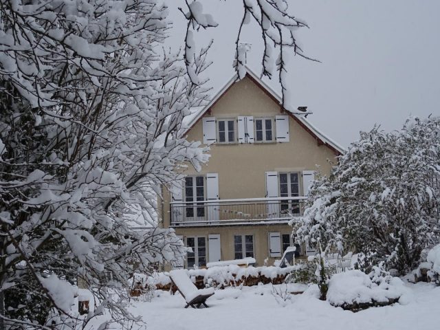 31G101710-4192be722d8148188aa20fc82c2180ab