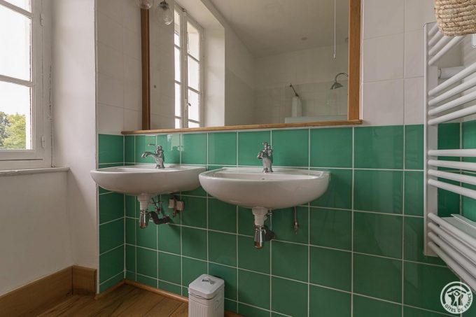 31G101712-294b6d859b2447da943cf0145762099c