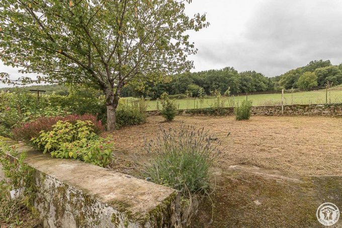 31G101712-68e8b9374e2c4a86b77fffc492e5bfdf