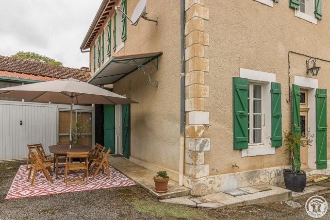 31G101712-ab8f0f4e4d7348bf9647d68411ada4bf