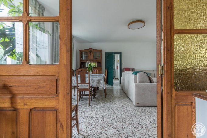 31G101712-b5a74da5fb2f48119437806dbf95d150