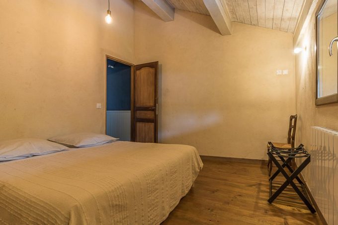 31G101713-05036527f5574f4f8f1c8885cdc255e8