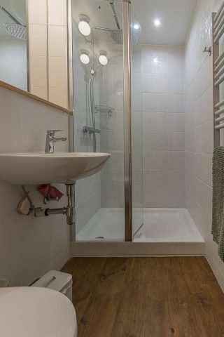31G101713-16ead5f34f864d54afbada4c5b98f642