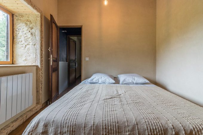 31G101713-5d52a15aad184fdb8e54b3a29ebf7a67