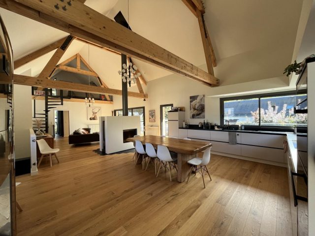 31G101714-05a876bee23741599407fbdcfb80104b