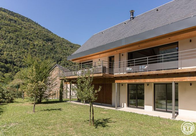 31G101714-3d80860e1ee242a782df79197bd183b9