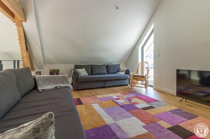 31G101714-52254b8ecf3545eeabcac2317d3a5693