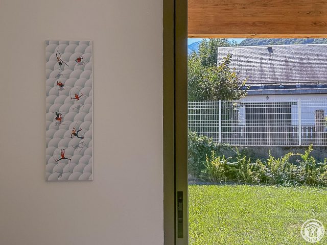 31G101714-787029335e4d405a87ae54975f05df1b