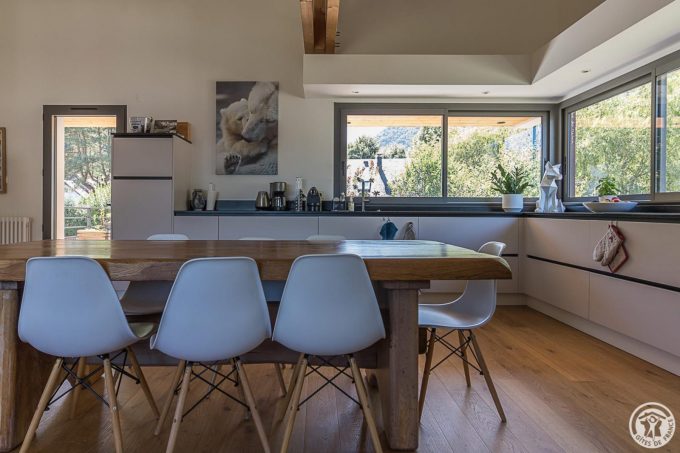 31G101714-a9dea09fe2724852b2fda07fa7d057a3