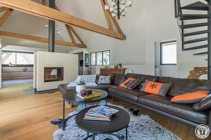 31G101714-d110f6485f0949cfbcf74b93f672c709