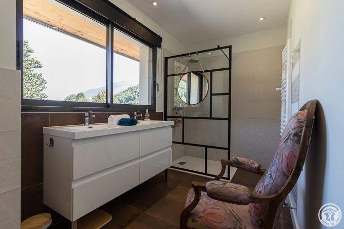 31G101714-e3fe05fd8855477ea049a5ac64256a04