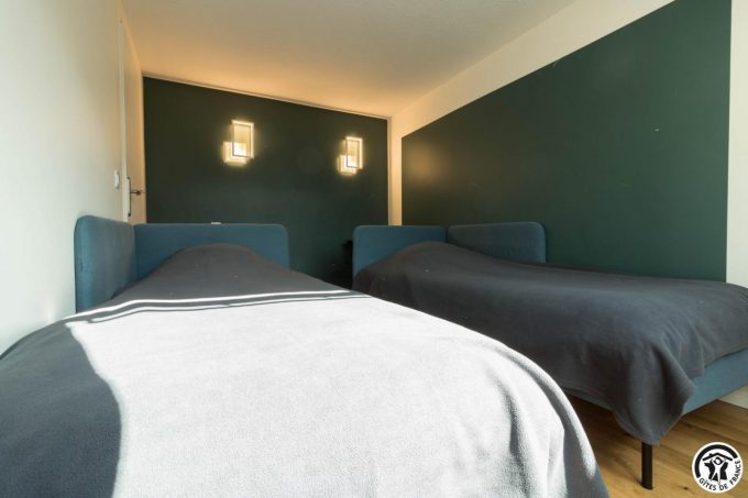 31G101715-5f3c1718588c4c66b8492a604f69f061