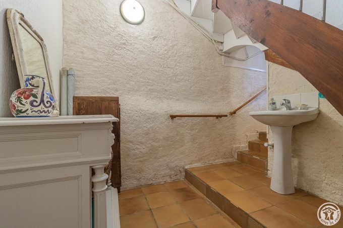 31G101724-96820d134589400a9a482e78f5cecabc