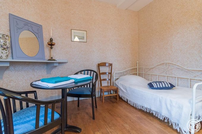 31G101724-ab993191707348f6b46ee00898e1fe9c