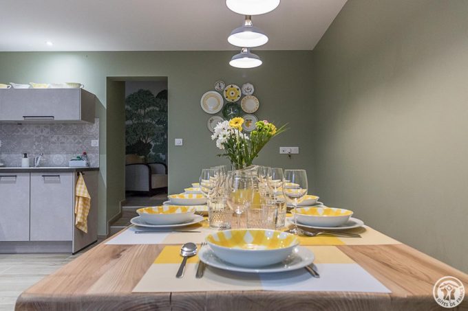 31G101725-23341cfa565748a38a663ed1ddf684b4