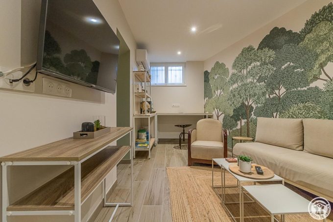 31G101725-36954ca3e19a47cf907b53173cf7a759