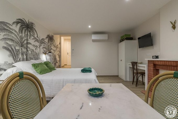 31G101725-47d6313adf0446488fbdef8b1675ff29