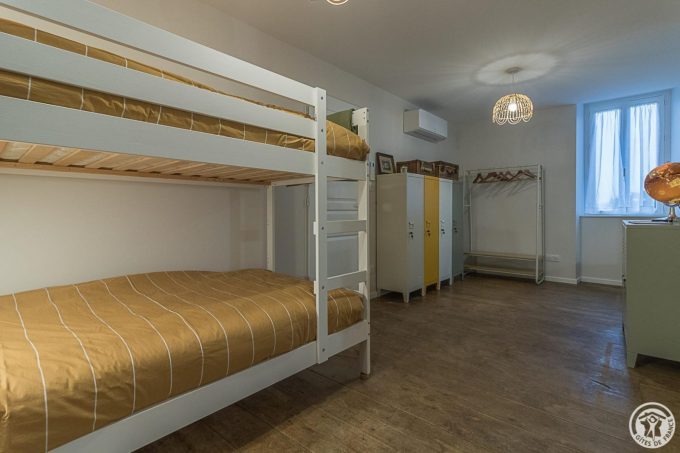 31G101725-6ae228e8a1984a5497d4c03085ab8a15