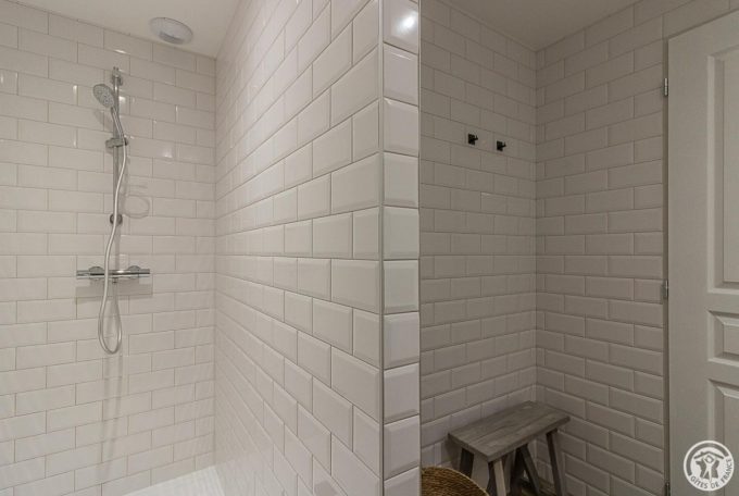 31G101725-f1947595ce08409b9651f2eddd6e4abc