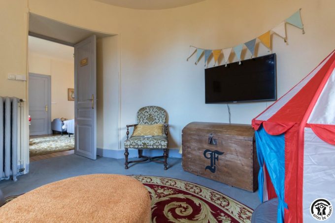 31G101735-3e8d442587dd422b92d0de17ec706036