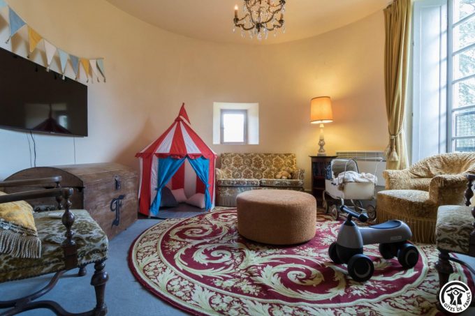 31G101735-441e3ac1ef8f400198eb06618c9829f2