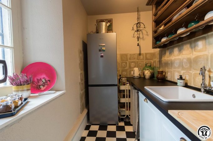 31G101735-7f8e6d34bbca41c683263e3fb5e0f787