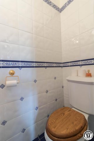 31G101735-cd50778e34e742cf83d0d465df348cad