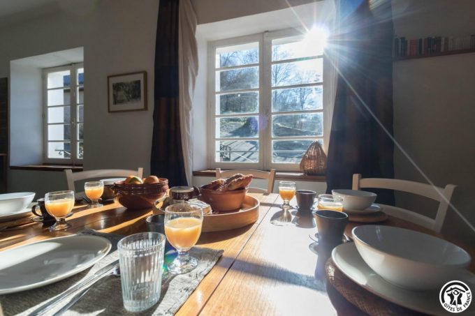 31G101740-b4f72a327eeb4c418f452ad77bb60043