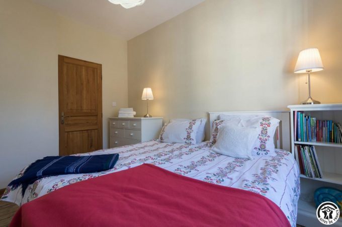 31G101740-c73d61973b5d4a88885675213abea25e