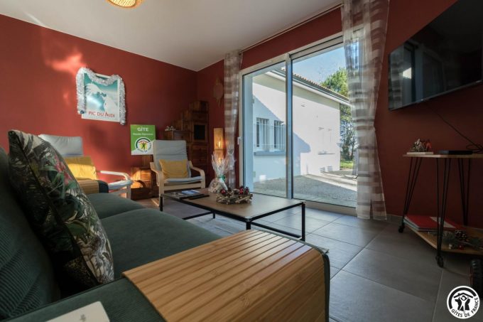 31G101741-d567fba4d10348439a218ba3af0826be