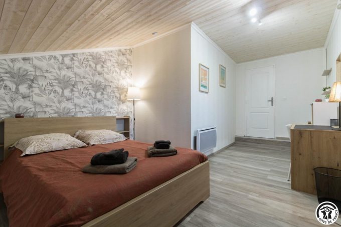 31G101745-230b7a1fff0d43d69445df10b4f34a73