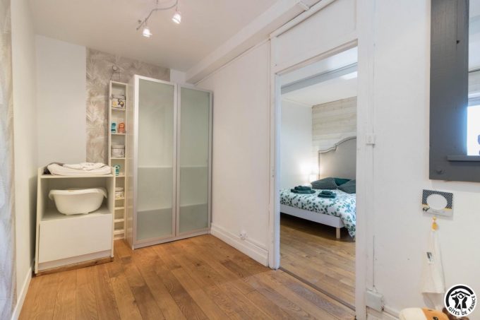 31G101745-687d24ff9d2e40df9139a8ca625a30a8