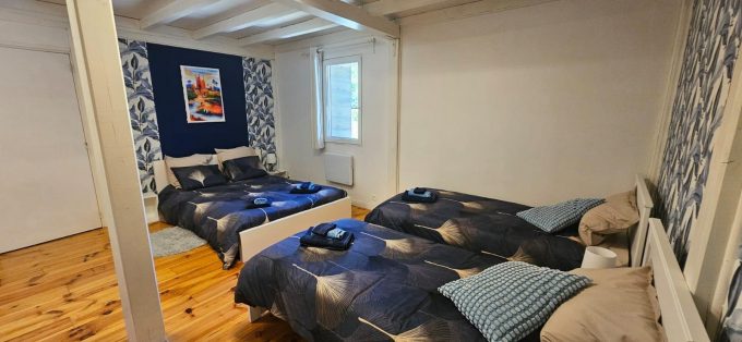 31G101745-8a05f8068409438388845d9e7f7f6203