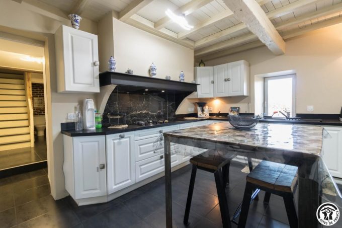 31G101745-a8ff620ea2744e1d83012e66431b02d2