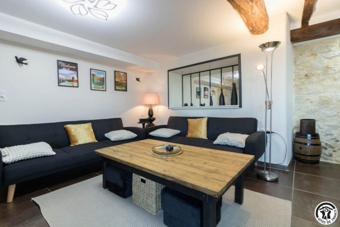 31G101745-cf482bd821b4403f9e3e0d6abc73ab97