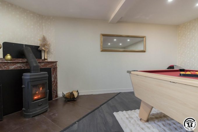 31G101745-dde1af81041d40a589c84c2f14886291