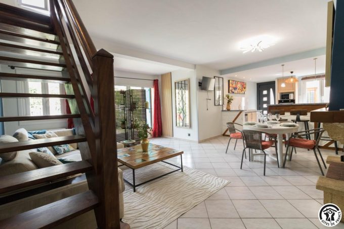 31G101755-4ef1214e6ac3422c8ab39a0512711388