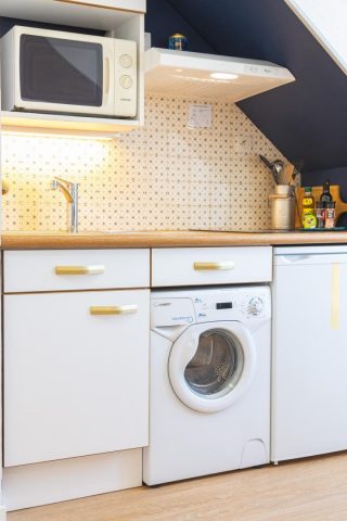 31G101756-3eff4a9113084405bcf834901d9b4686