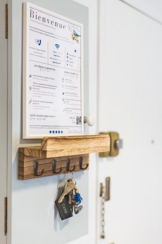 31G101756-d31ca48b6a5444b4bf21fc44fa0a8d63